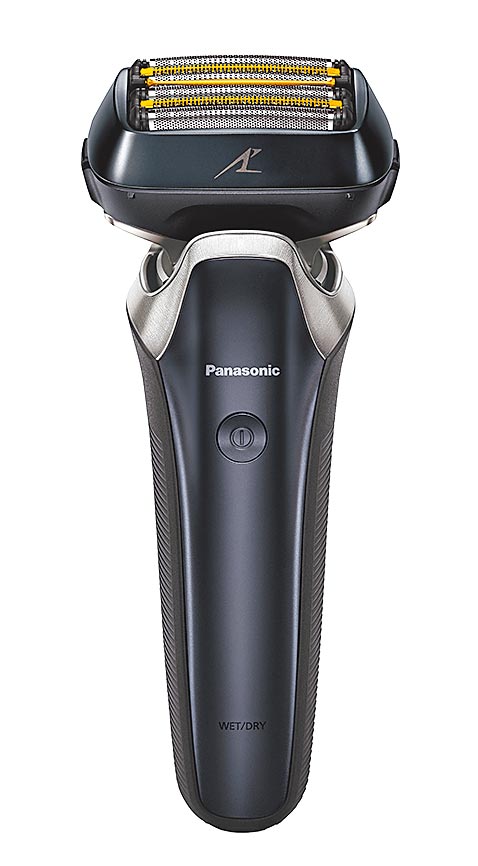 Panasonic全新的日本制6枚刃旗舰级电鬍刀，定价2万3888元。（Panasonic提供）