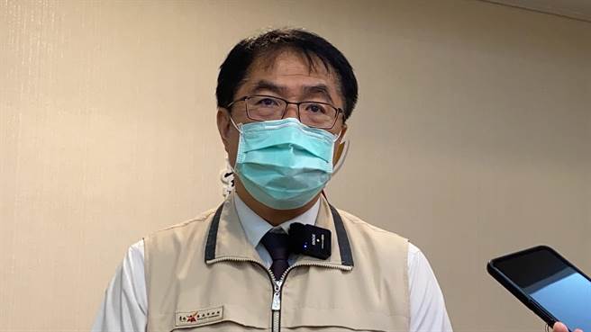 台南市长黄伟哲说，如果卫福部核准的话，应可考量让地方政府自行向国外採购合格快筛。(曹婷婷摄)