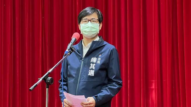 中央定调不公布足迹，高雄市长陈其迈表示，选择性公告高风险地点。（柯宗纬摄）