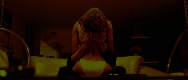 周汤豪与外国女模在MV中有激情火辣的互动。 （环球音乐提供）