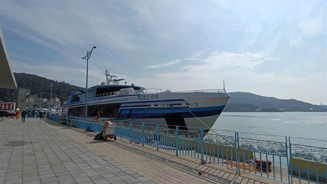 南北之星2號全艙採商務艙座椅可斜躺45度，大幅提升乘坐舒適度，全程提供免費衛星WIFI服務。（易遊網提供／陳祐誠傳真）