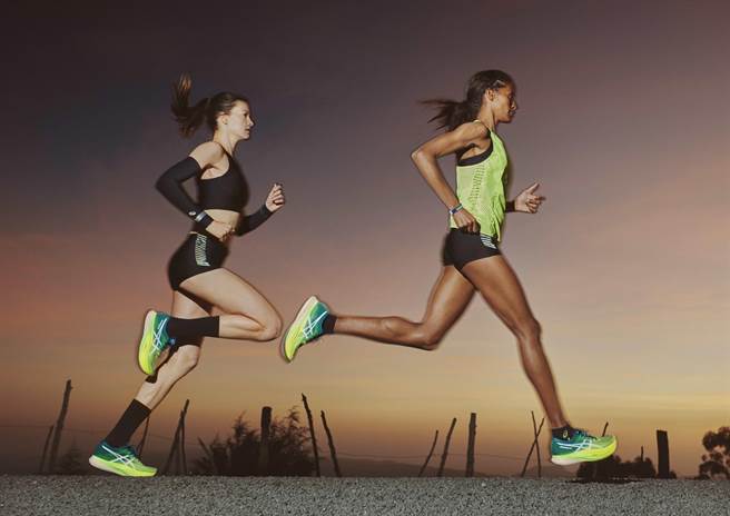 METASPEED＋經過ASICS ISS運動工學研究所運用大量菁英數據進行開發，全面提升跑步效率。（ASICS提供）
