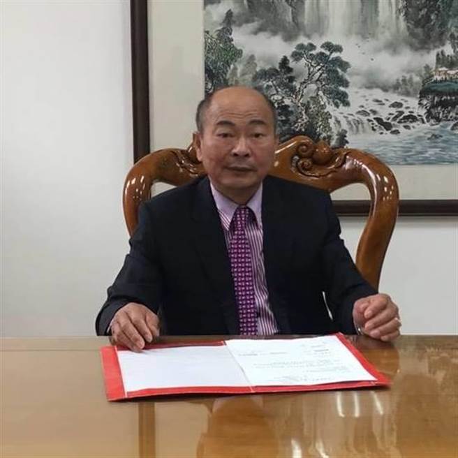 桃园市5连霸无党籍市议员庄玉辉宣布不参选连任。(取自庄玉辉脸书／吕筱蝉桃园传真)