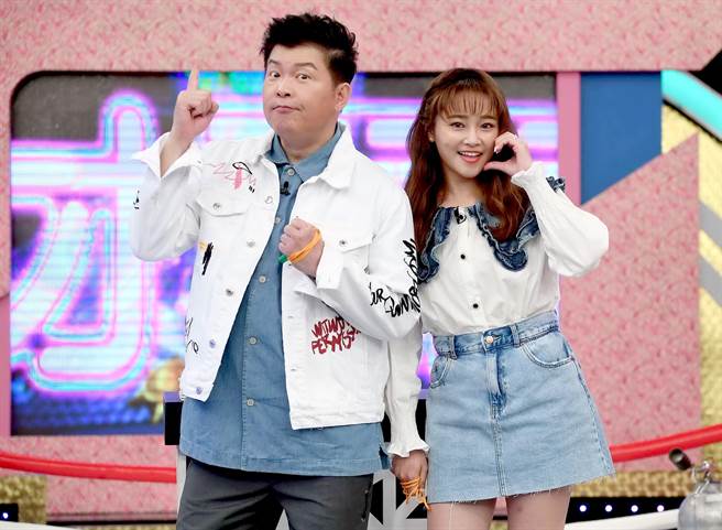 曾國城（左）、張文綺首度挑戰兩人主持的模式。（華視提供）