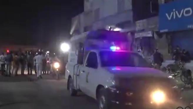 卡拉奇爆炸造成3名中国公民遇难，巴总理声明：必将彻查。（环球网）