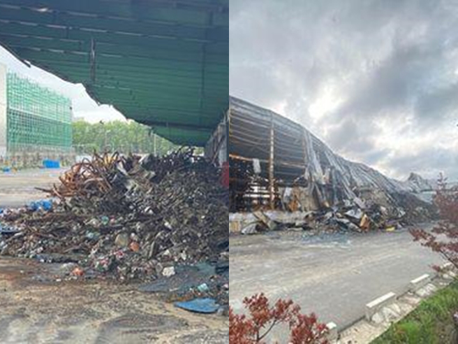 幼狮工业区家乐福物流中心上月14日发生严重大火，现场留下整堆废弃残骸未处理，巨量焦黑废弃物散发浓烈腐臭味及万只苍蝇飞天，当地民眾叫苦连天。（翻摄自脸书「爆料公社」）