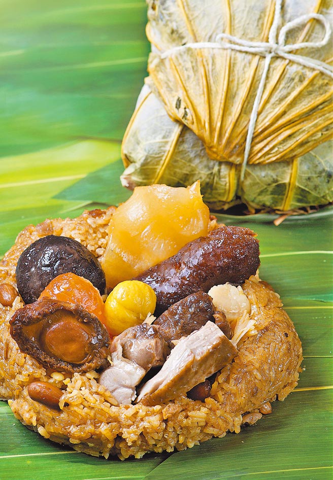 神旺大饭店潮品集推出松茸极品四宝粽。（神旺大饭店提供）