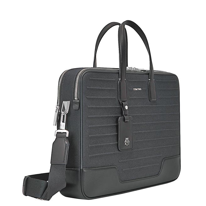 Rimowa Never Still黑色公事包，3万9500元。（Rimowa提供）