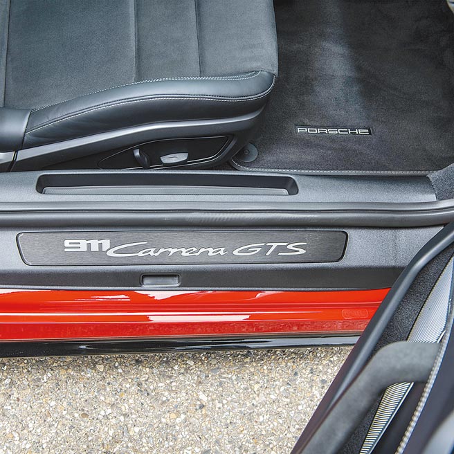 选配GTS专属内装套件。（陈大任摄）