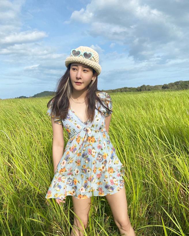 各界對落水一事，投出質疑眼神。(圖/Tangmo IG)