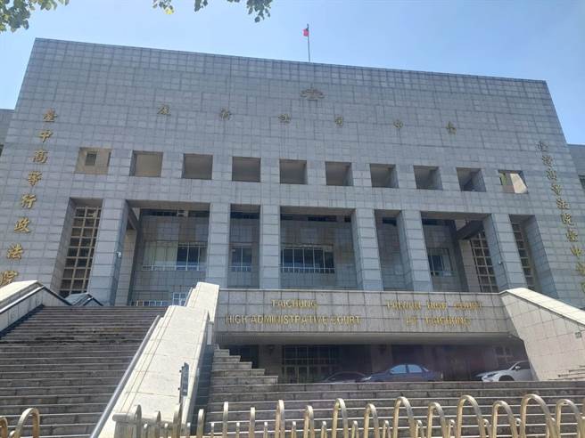 男子替女方還學貸、付車貸，陸續匯款130萬餘元，台中高分院近日判決，女方需判賠48萬餘元。（張妍溱攝）