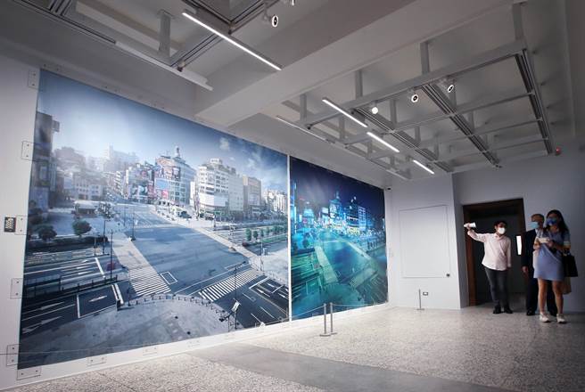 国家摄影文化中心是目前国内唯一的国家级摄影及影像艺术专门机构，经常吸引爱好视觉艺术的民眾前来参观。（范扬光摄）