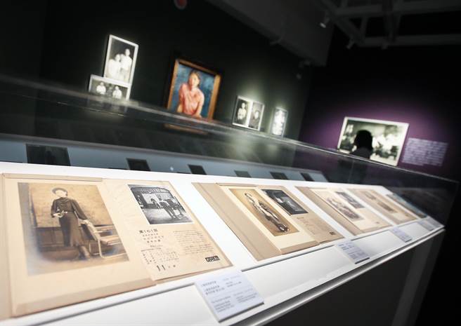 国家摄影文化中心是目前国内唯一的国家级摄影及影像艺术专门机构，经常吸引爱好视觉艺术的民眾前来参观。（范扬光摄）