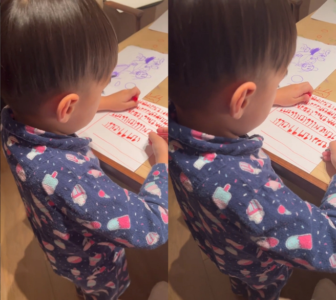 27日晚上周杰伦惊喜在IG罕见分享Romeo近况，他在房外弹琴被爱妻昆凌叫进房间，发现5岁儿子竟在画乐谱，被着实吓了一大跳。(图/ 摘自周杰伦IG)