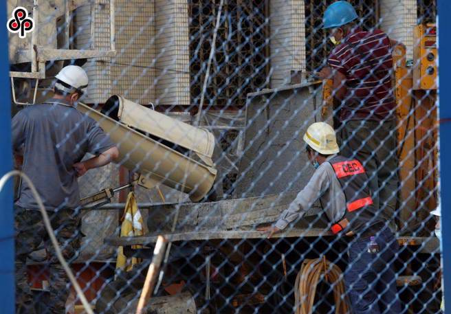 《勞工職業災害保險及保護法》於5月1日上路施行，勞動部於行政院會後記者會表示，新法將擴大納保對象，預估將有30萬名勞工受惠。（本報資料照）