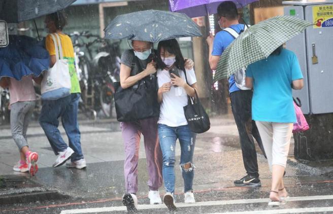 梅雨季即将到来，短时强降雨频率升高。（资料照）