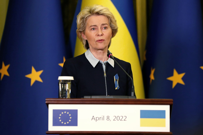 范德赖恩（Ursula von der Leyen）说：「我们将确保俄罗斯天然气工业公司的决定对欧洲消费者构成最小的潜在影响。」(图／美联社)