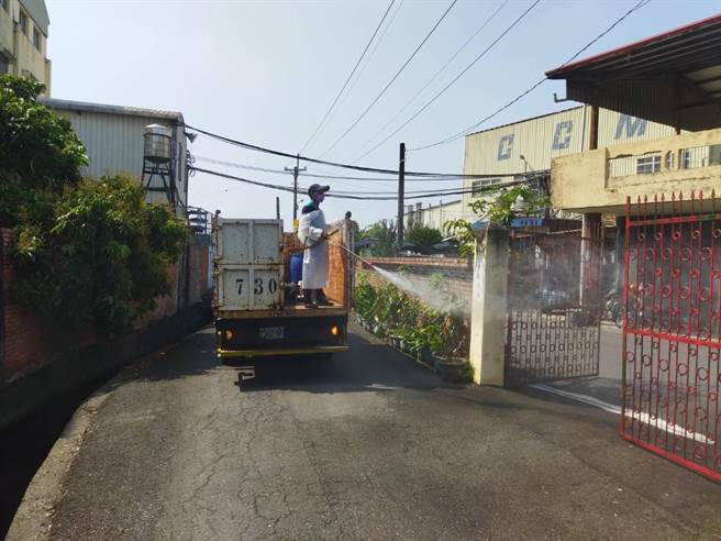 彰化依循中央政策不提供確診足跡，造成民眾恐慌，是否足跡不公布後連帶消毒也都取消。（衛生局提供／吳建輝彰化傳真）