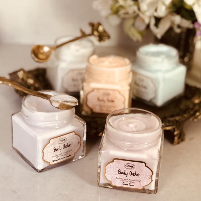 統一時代百貨台北店的SABON新品清爽保濕凝凍200ml，推薦價1480元，5月1日到8日期間滿5500贈水果市集包裝禮盒。（統一時代百貨台北店提供）