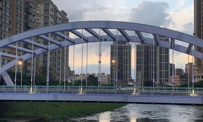 程富阳》疫情「三閒客」！(图/爱传媒提供)