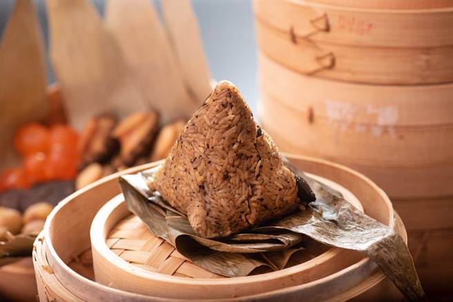 素食健康首推「松露野菌素粽」，高雅細膩的將中西美味完美搭配。（大倉久和提供）