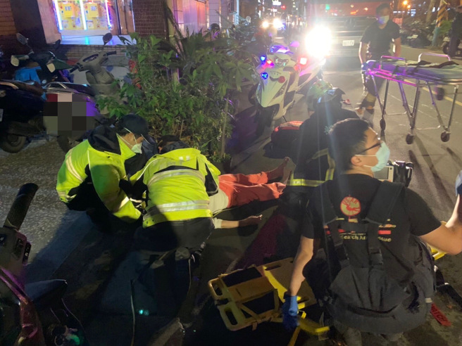 7旬妇人案发时疑坠楼轻生亡，但检警查出竟是二儿子向母亲要钱买酒遭拒，一怒从4楼推下她。(戴志扬翻摄)