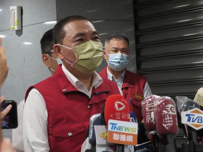 中央兒童疫苗政策挨批 侯友宜：要選最好的疫苗保護孩子。（葉德正攝）