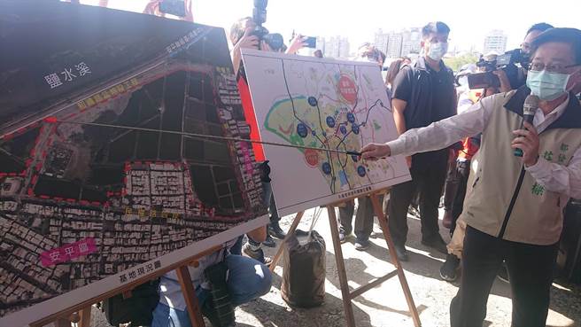 台南市一块教育部学产地未来将从鱼塭地用途转为南科研发基地。（程炳璋摄）