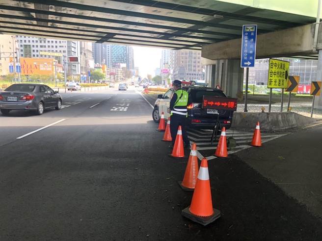 台中市警察局於5月1日當天針對國道、客運轉運站及市區道路等，加強交通疏導勤務規劃。（台中市警察局提供／張妍溱台中傳真）