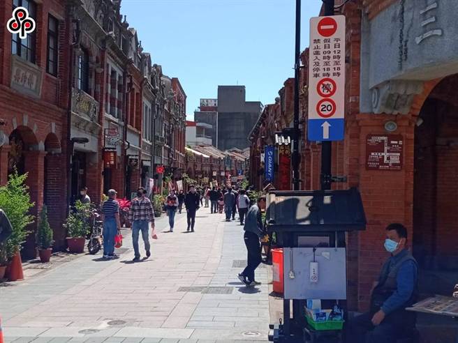 交通部观光局统计，国旅券使用期限至4月30日止，至29日的使用率为68.3％。（本报资料照）