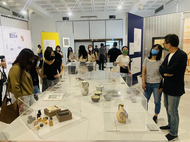 《整个世界就是包浩斯》巡迴展，在国立台湾工艺研究发展中心登场。（廖志晃摄）
