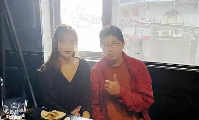 伍男控诉女方拿完手机后便避不见面，直呼遭到诈骗。(翻摄画面)