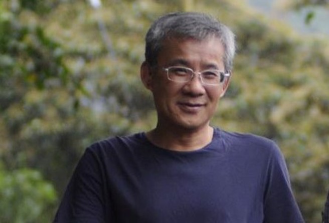 连千毅、勾恶体育场对质大战取消，幕后推手是「北盗」黑金城。(戴志扬摄)