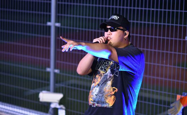 Gambler今年三月加盟混血儿娱乐推出单曲《为你痴狂》。（混血儿娱乐提供）