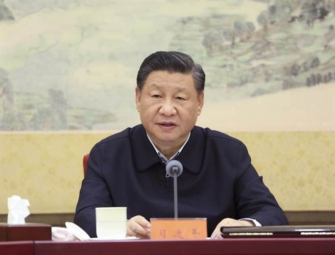 中共中央总书记习近平29日主持中共中央政治局会议，大陆时政类微信公眾号「牛弹琴」发文指出，开了不寻常的会议。（新华社）