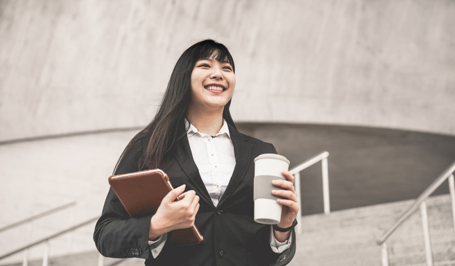 劳动节到来，生肖属鼠、羊、蛇、猴、狗的人运势最旺，贵人出现在身边，事业运一飞冲天。（示意图／shutterstock）