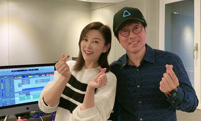 方馨（左）与蒋三省。（JMS蒋三省音乐提供）