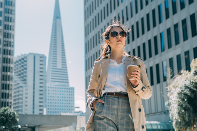 12星座爱依赖指数排名，最爱依赖的星座是巨蟹座，最独立的星座是射手座。(示意图／Shutterstock)