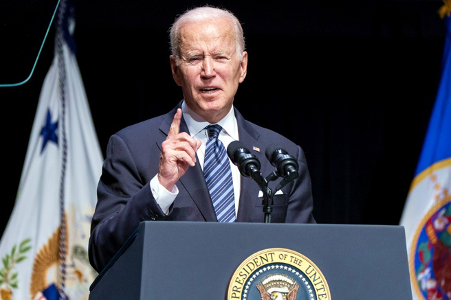 美國眾議院情報委員會（House Intelligence Committee）主席謝安達（Adam Schiff）在訪問烏克蘭後表示，認為拜登造訪基輔只是遲早的事。（圖／美聯社）