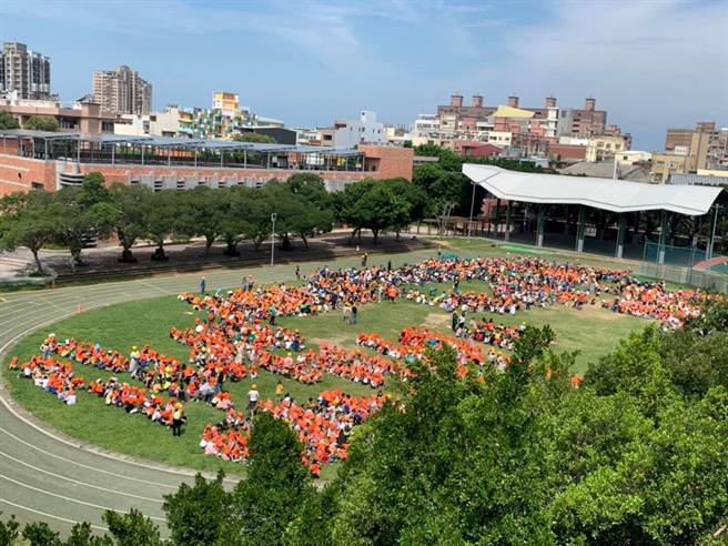 新竹市政府教育处近日「突击」民富国小，师生展现平日地震防灾训练成果，各项应变作为都确实做到。（新竹市政府提供／陈育贤新竹传真）