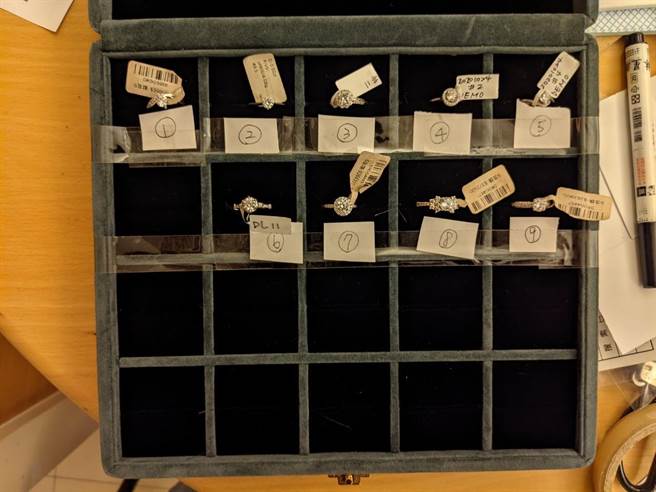 恆耀精品公司招攬民眾投資鑽石，宣稱成為公司VIP會員可以8折價格購買鑽石，每年最高可獲年利率18％的禮券。（高雄地檢署提供／袁庭堯高雄傳真）