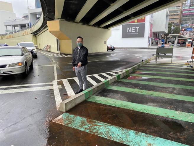 基隆市議員童子瑋要求相關單位辦理會勘，立即研議改善方案。（翻攝照片／陳彩玲基隆傳真）