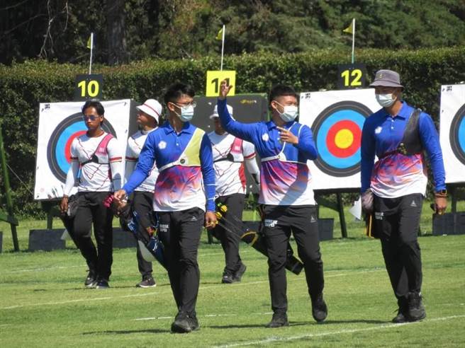 取自蔡英文脸书(中华民国射箭协会提供)