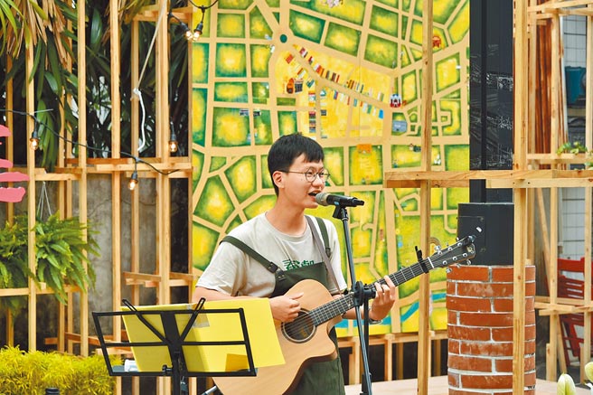 基隆山海工作营总召柯济升期许，未来山城能有自己的生活步调。（摘自柯济升脸书／陈彩玲基隆传真）