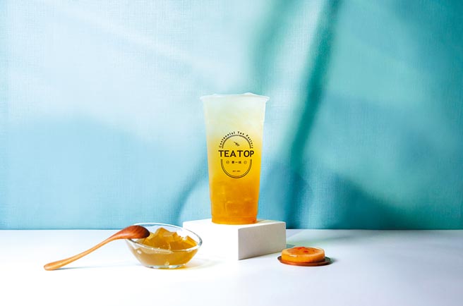 TEA TOP第一味祭出柚子系列新品及好康，Q凍柚綠售價依地區分為60至65元。（TEA TOP第一味提供）