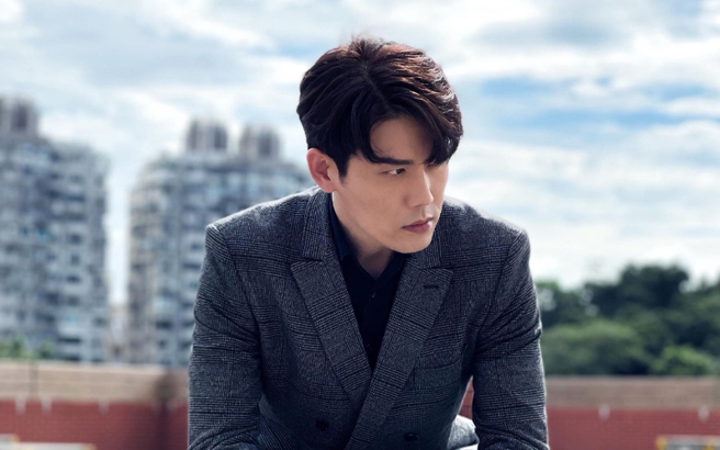 8點檔《一家團圓》演員余秉諺開箱收到的居家照護物資包。（圖／facebook）