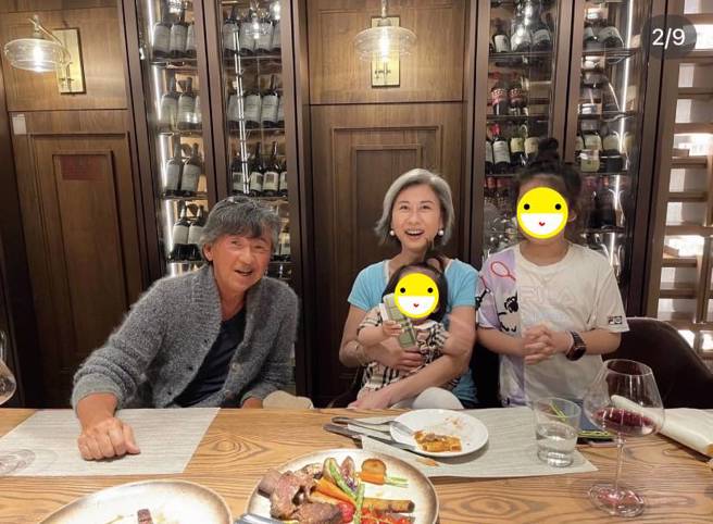 野生葉蒨文、林子祥用餐照。（圖／取材自小紅書）