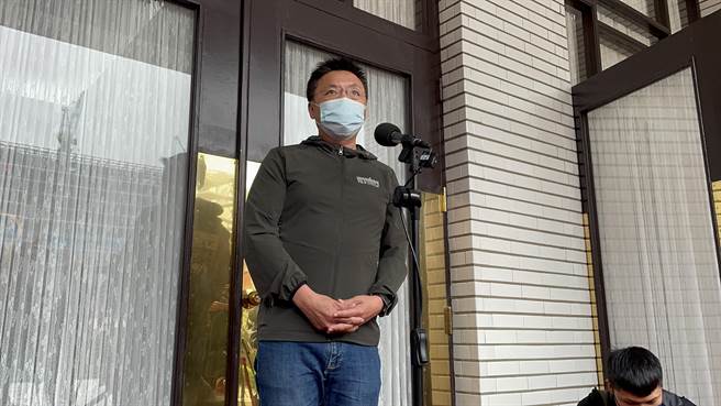 民進黨立委趙天麟表示，香港回歸後，過去對於香港的放寬當然要重新檢視，但香港過去是金融中心，這也是個機會。（葉書宏攝）