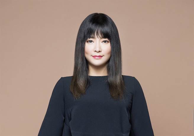 唐綺陽為「NAKED URANAI TAIPEI AI占卜展」獻聲。（寬宏藝術提供）