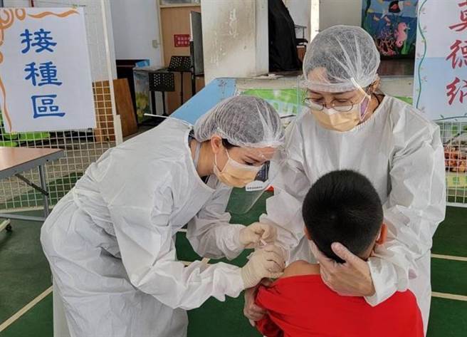 因應疫情升高趨勢，市長陳其邁宣布這週將開設「快篩陽性門診」。（高市衛生局提供／袁庭堯高雄傳真）